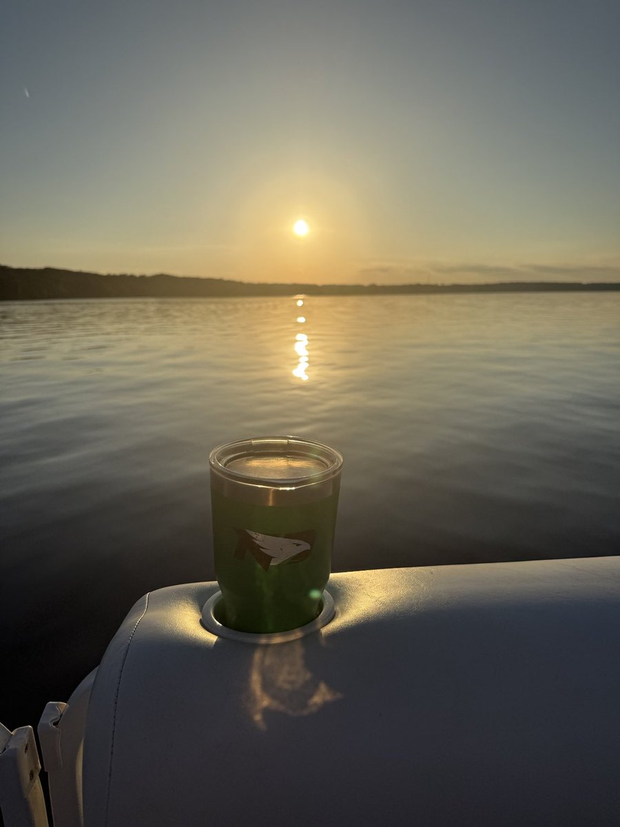 Milforks's tweet photo. ⁦@UNDFootball360⁩                             A great UND day in Big Stone Lake! https://t.co/WmA0kIrbGO