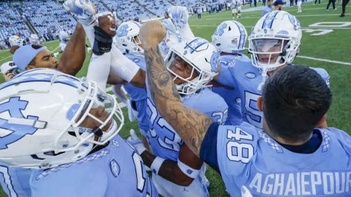 keysan_taylor's tweet image. After a great talk with @JoeAnile @nichols_ty I’m truly blessed to have earned an offer from @UNCFootball
@GVikeAthletics @AllenTrieu @GregSmithRivals @EDGYTIM @TheUCReport @underdogrush @JamisonFausett @LemmingReport