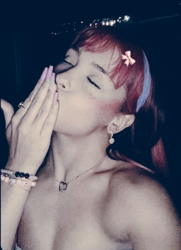 Porn star Go tweet media