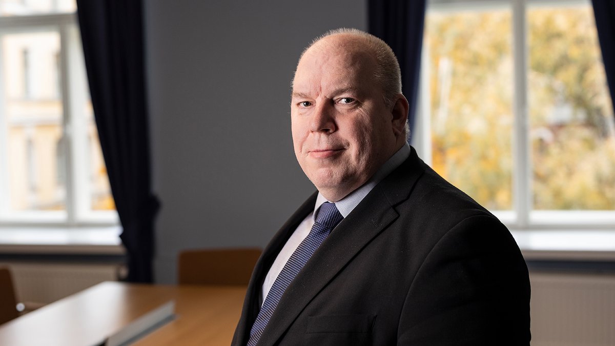 Teollisuusneuvos <a href="/PetteriKuuva/">Petteri Kuuva</a> <a href="/TEM_uutiset/">TEM</a> pitää kesällä julkaistua vesivoimaselvitystä ansiokkaana: siinä arvioidaan vesivoiman hyötyjä laajasti, ei vain katsota perinteisesti sähkötehoa. Juttu julkaistu  <a href="/MustReadFi/">MustRead</a> :ssä. pohjolanvoima.fi/mustread-ei-ko… #pohjolanvoima #vesivoima