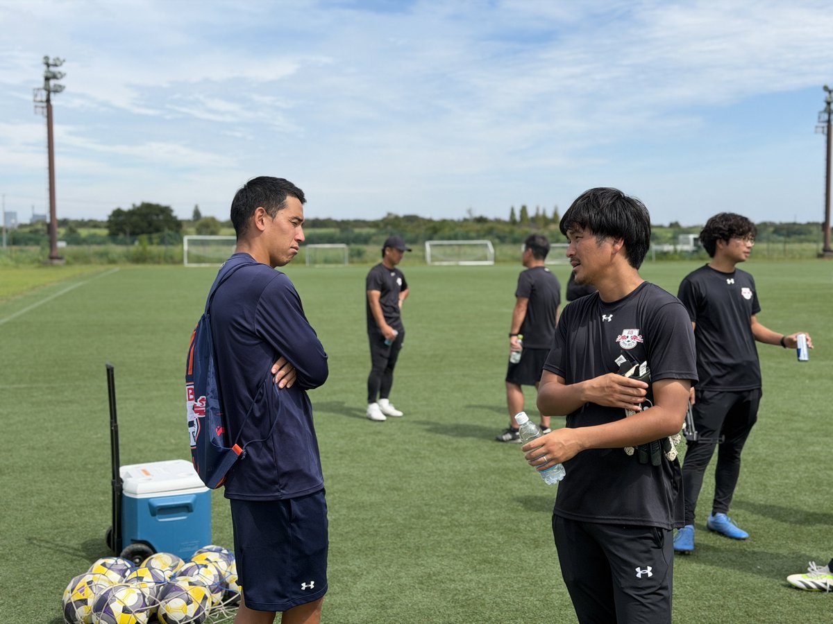 普及育成合同講習会。
学びの時間。
今回はU12スタッフによる指導実践とコンセプトレクチャー。
カテゴリーの枠を超えて価値観を共有できる貴重な時間です。
#RB大宮アルディージャ
#RB大宮アルディージャアカデミー
#指導者講習会
#学びに感謝