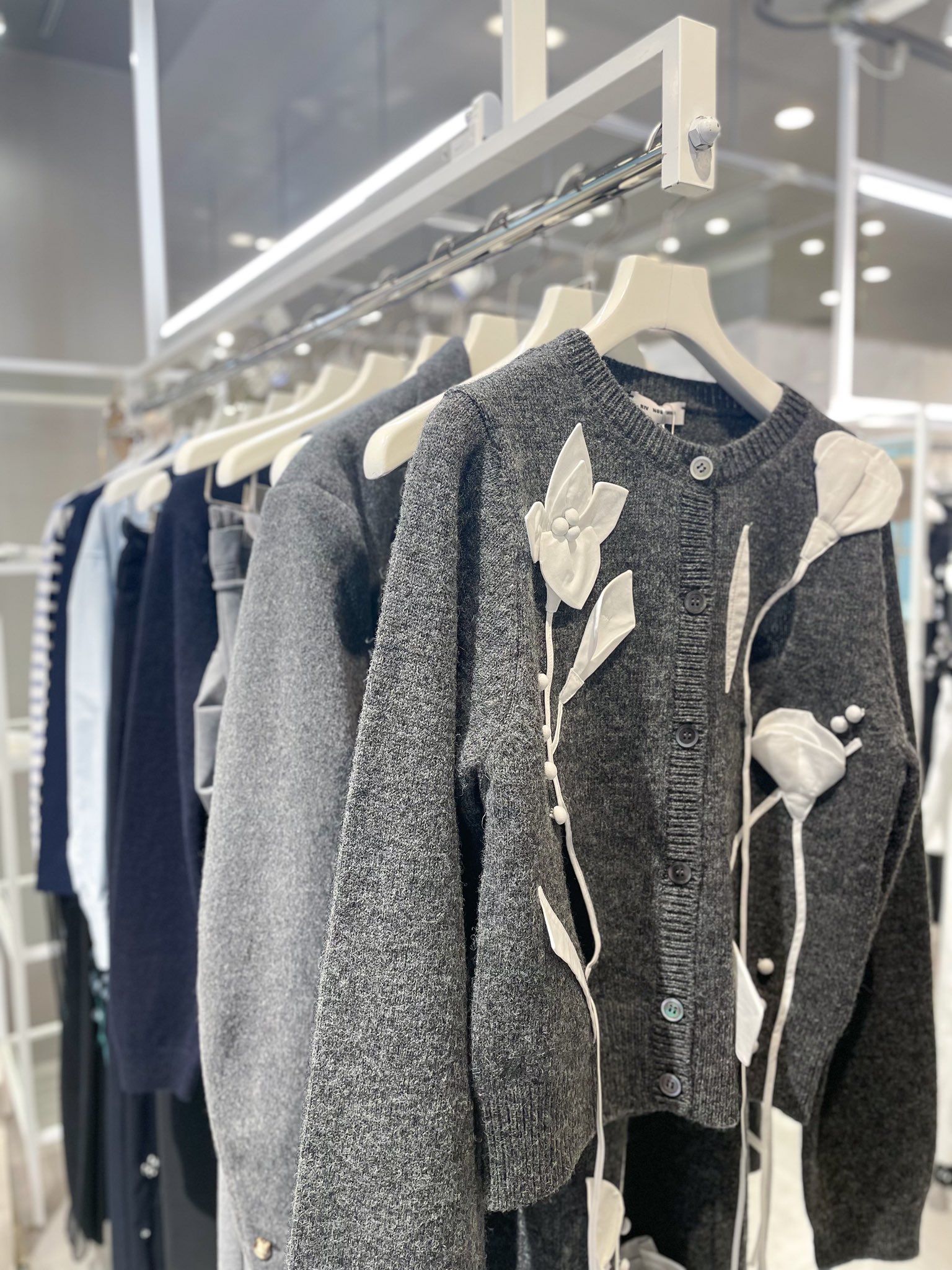 阪急百貨店pop up限定 ALPHA ショウスタッフコート 阪急百貨店POPUP限定ALPHAショウスタッフコート