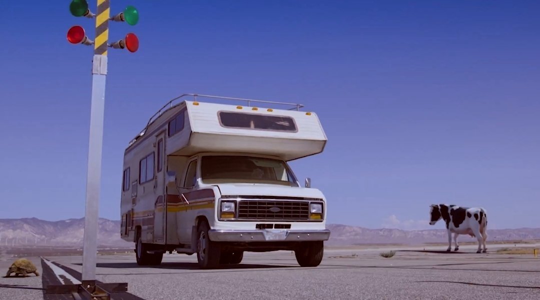 going on a chill RV roadtrip with friends :D