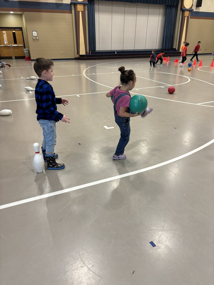 Mr. Petroff tweet media