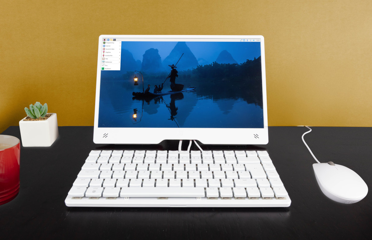 cnxsoft's tweet image. $200 @Raspberry_Pi 500+ mechanical keyboard PC.
cnx-software.com/2025/09/25/ras…

It&apos;s based on the Raspberry Pi 500, but features a mechanical keyboard with RGB lighting, 16 GB of RAM, and a 256 GB NVMe SSD.

Raspberry Pi OS also gains a configuration tool to change the keyboard layout…