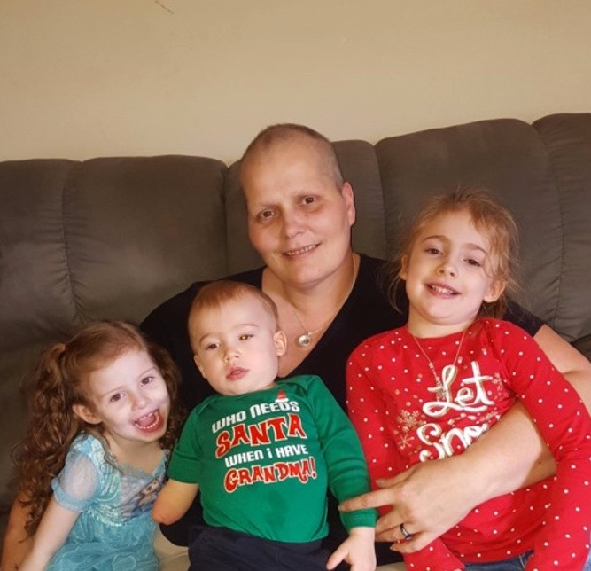 The pain and stress following #ovariancancer diagnosis left Kat frustrated and scared. While receiving chemo her oncologist recognized that she needed better support to get back to the quality life she once enjoyed.

This is Kat’s palliative care story.

getpalliativecare.org/living-well-se…