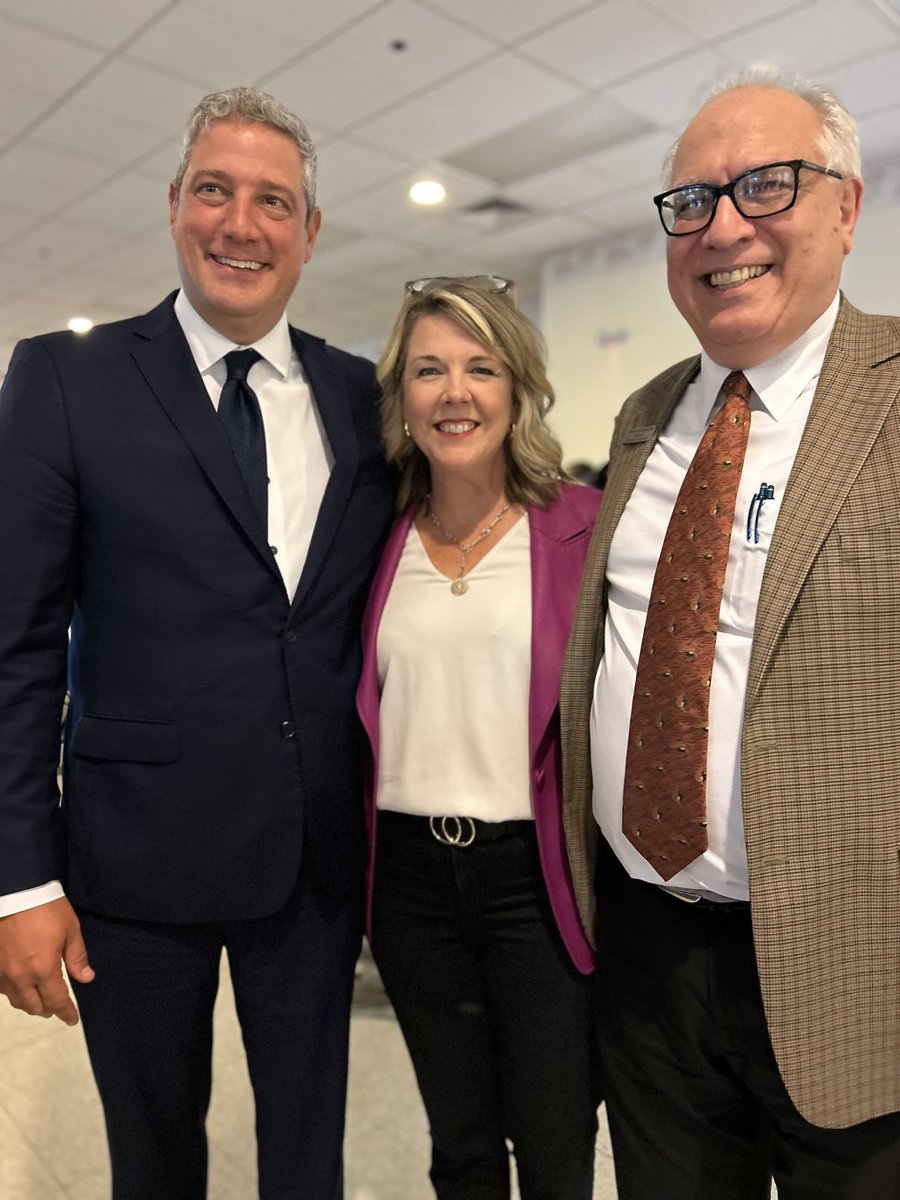 TimRyan's tweet image. Had an absolute blast tonight with so many old friends ⁦@StarkDems⁩. What a lively crowd. And always great to catch up with one of Ohio’s most talented leaders ⁦@Russo4Ohio⁩.  It was a nice drive up from Columbus.  My private jet was at the mechanics.  😉