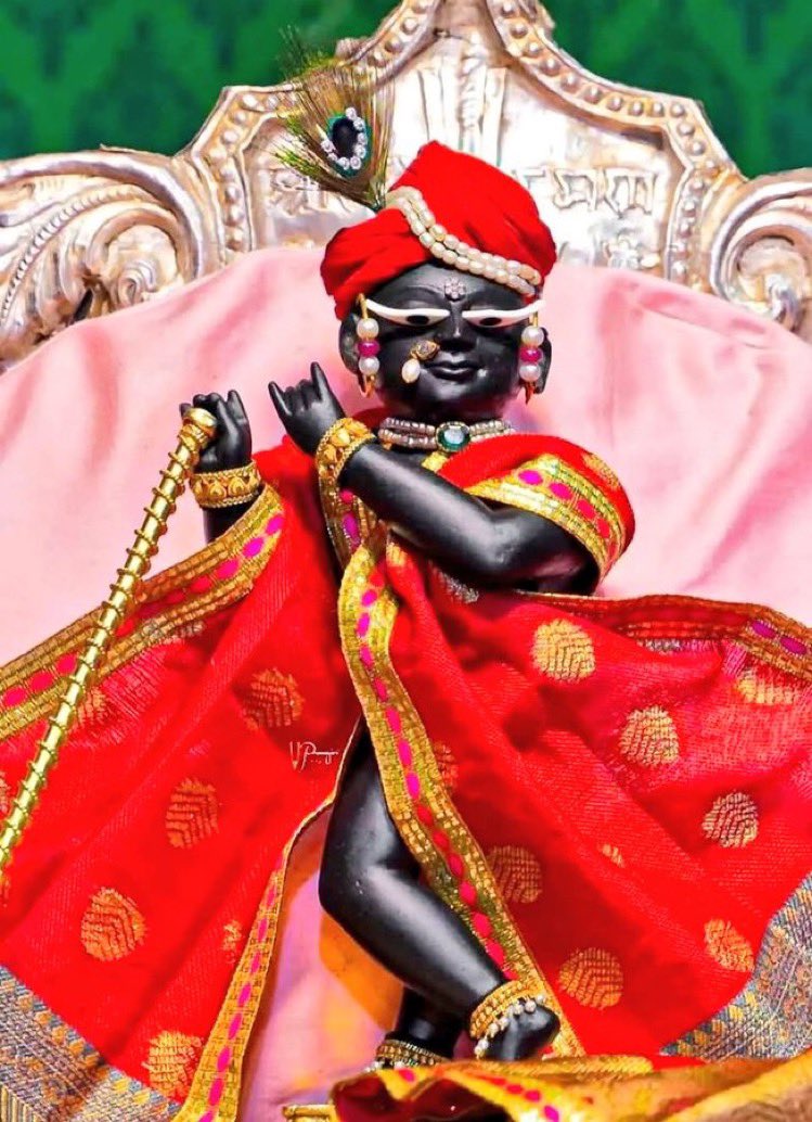 paramdisciples's tweet image. Hare Krishna Hare Krishna
Krishna Krishna Hare Hare
Hare Ram Hare Ram
Ram Ram Hare Hare