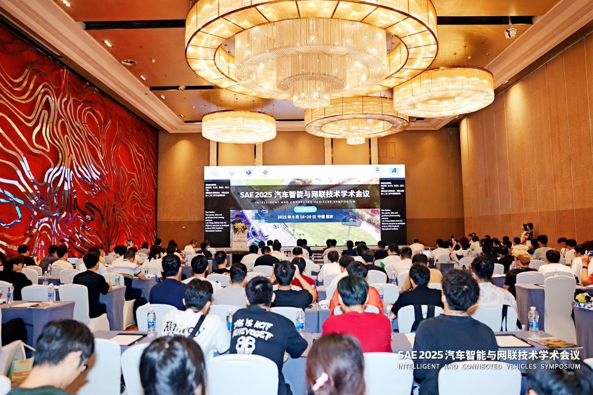 CQU1929's tweet photo. 🌐SAE 2025 Intelligent and Connected Vehicles Symposium successfully held in Chongqing!
🚀Hosted by Chongqing University, this event brought together global experts, scholars, and industry leaders to explore advancements in intelligent connected vehicles. #CQU #Chongqing #ICVs https://t.co/30bmeBLSDY