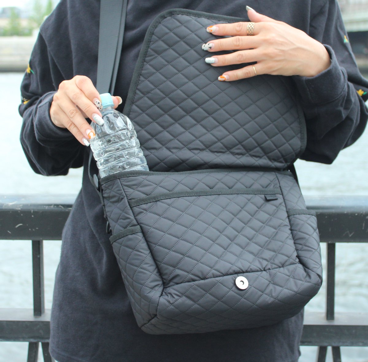RawCreate2006's tweet photo. FUNCTIONAL
MESSENGER BAG
"EWING"
QUILTING VER
¥4,950
autumn/winter limited😎
https://t.co/eYnCGHFLOa
#functional
#minimal
#messengerbag
#shoulderbag
#quilting
#everyday
#tokyo https://t.co/rZW459ZUjt