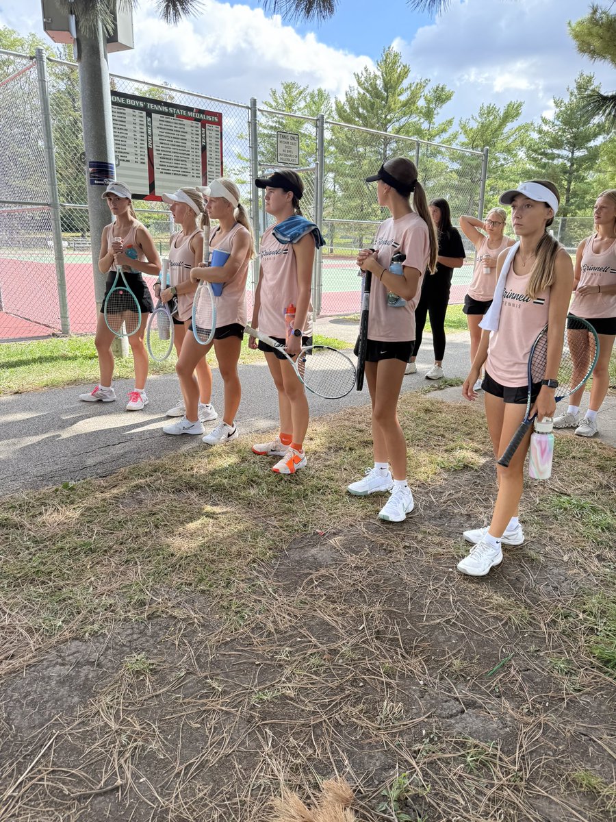 Bear At The Net tweet media