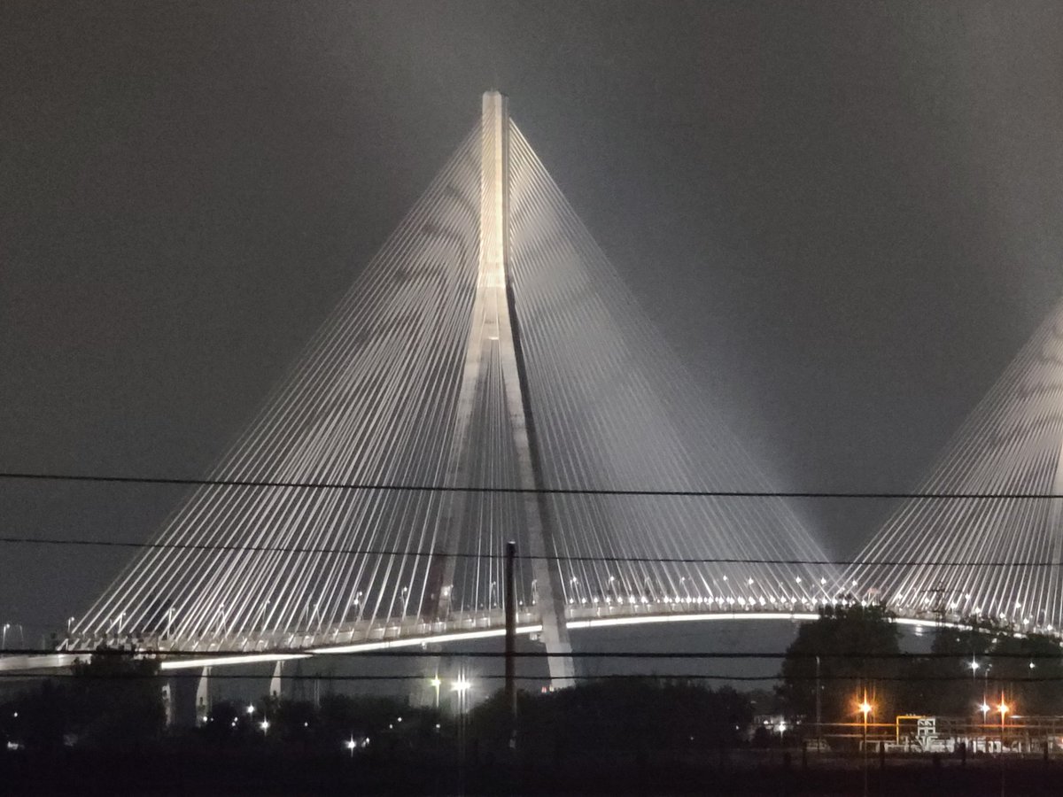 TJsupercell's tweet image. Gordie Howe bridge from Malden park
#windsor
#landscape 
#gordiehowebridge