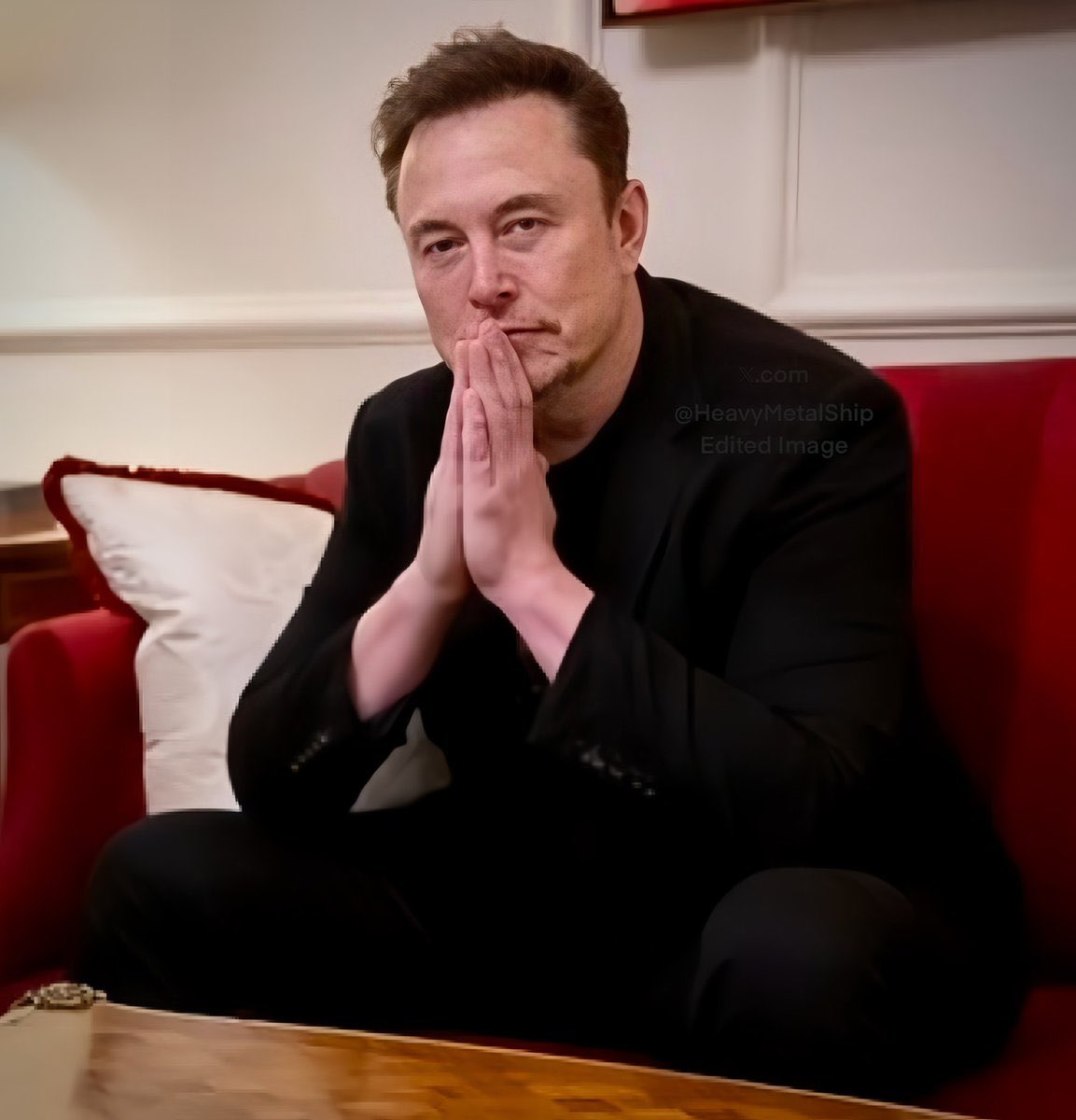 ElonMuskNews47's tweet image. What made you a fan of Elon Musk?

A. Personality 
B. Leadership 
C. Money
D. Intelligence