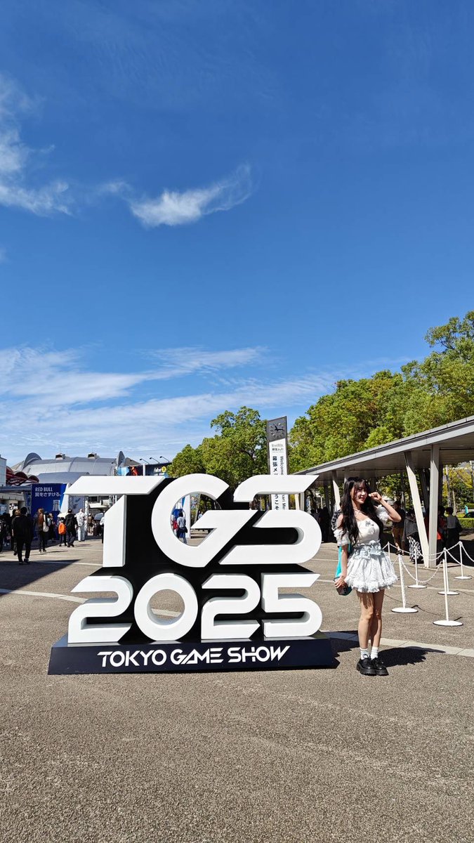RRDelusi's tweet photo. Yak halo selamat pagi semuanya! 👋👋

salam dari kru kami yang sedang berkunjung ke Tokyo Game Show 2025!

Kira2 booth apa yaa yang seru buat didatengin? 🤔🤔🤔

 #TGS2025 https://t.co/CLoVZGvOB1
