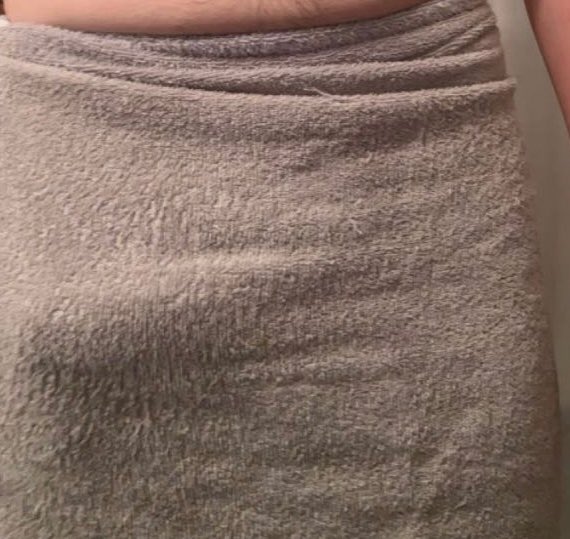 You pick fresh out of work or fresh out the shower #az #nsfwtwtًً #latinas