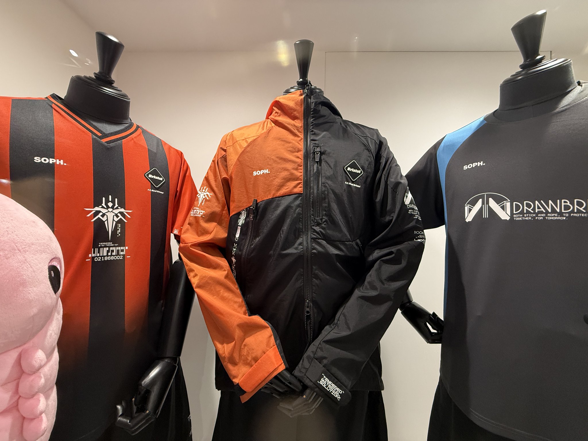 F.C.R.B. DEATH STRANDING 2 ゲームシャツ SOPH. | DEATH STRANDING 2