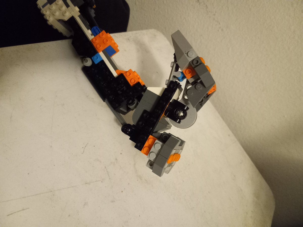 Voidbricks's tweet image. Just the leg and knee progress