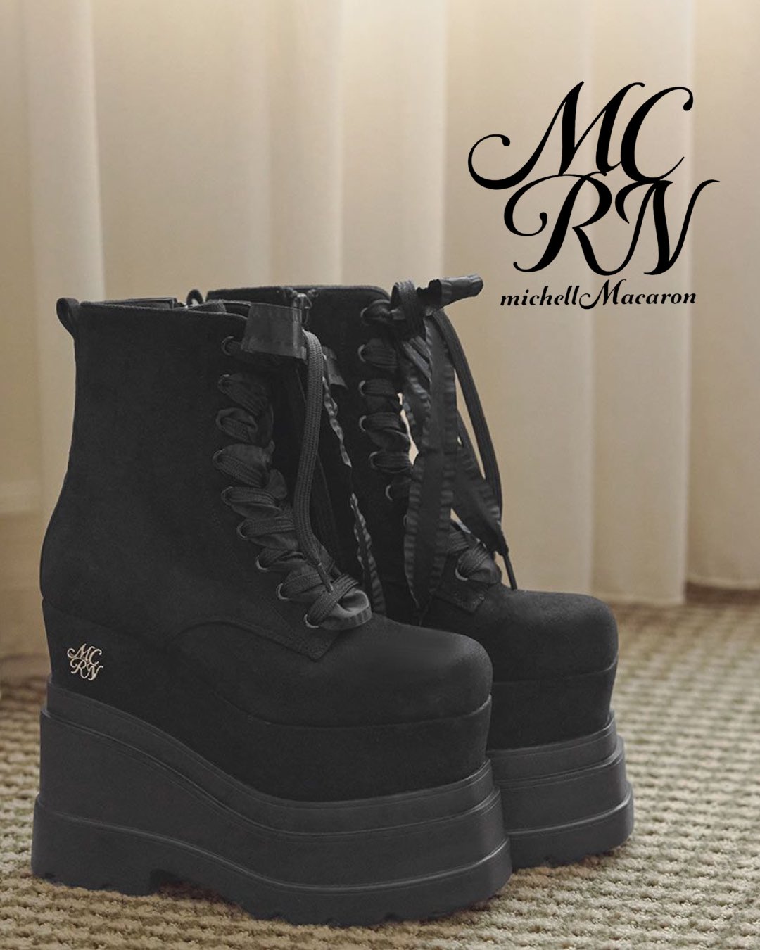 レースアップショートブーツ　ミシェルマカロン 新品未使用 ミシェルマカロン 厚底ストレッチショートブーツ L
