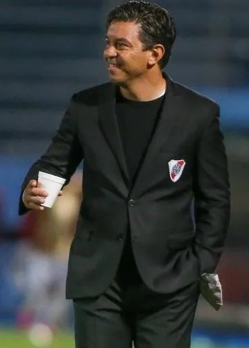 Me acuerdo de cuando se tomaba un cafecito. Qué épocas, che…