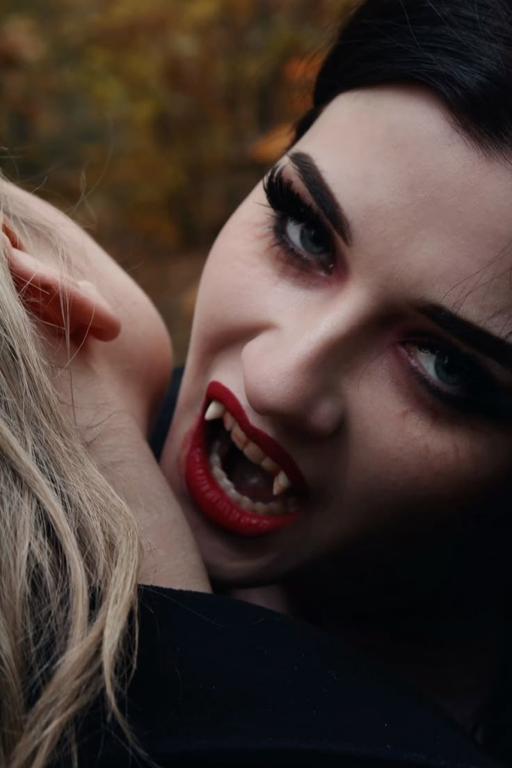 🩸🖤Sophy's Vampyrs 🖤🩸 (@shadow2323goth) on Twitter photo 