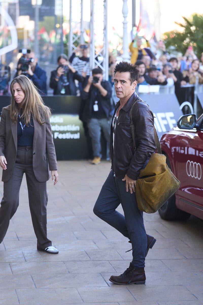 CFarrellUpdates's tweet image. Colin Farrell arrives at Maria Cristina Hotel during 73rd San Sebastian International Film Festival
September 24, 2025
#ColinFarrell
