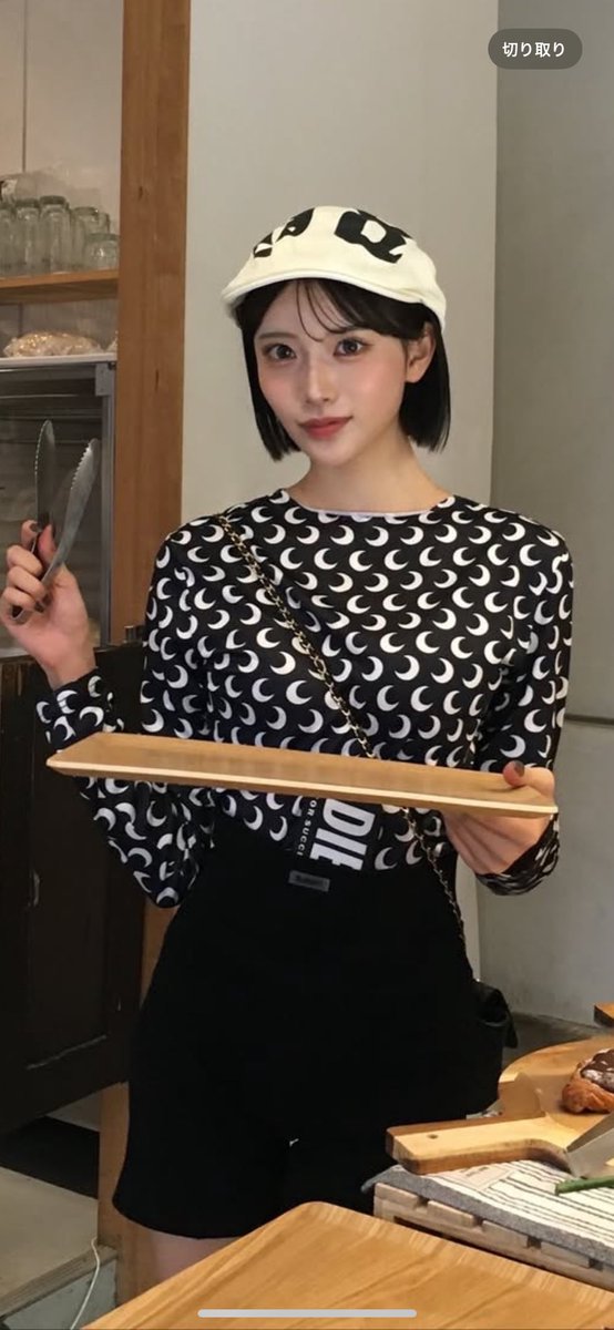 mo89800922's tweet photo. れねぴの胸に食い込んでパイスラしてるのガチで抜ける💓💓💓💓💓
　形ハッキリ出てて目線外せない💓💓💓💓💓
　朝からこんなん見せられたらチ○ポビンビンで止まらん、、💓💓💓💓💓 https://t.co/Ktjw4xOgdQ