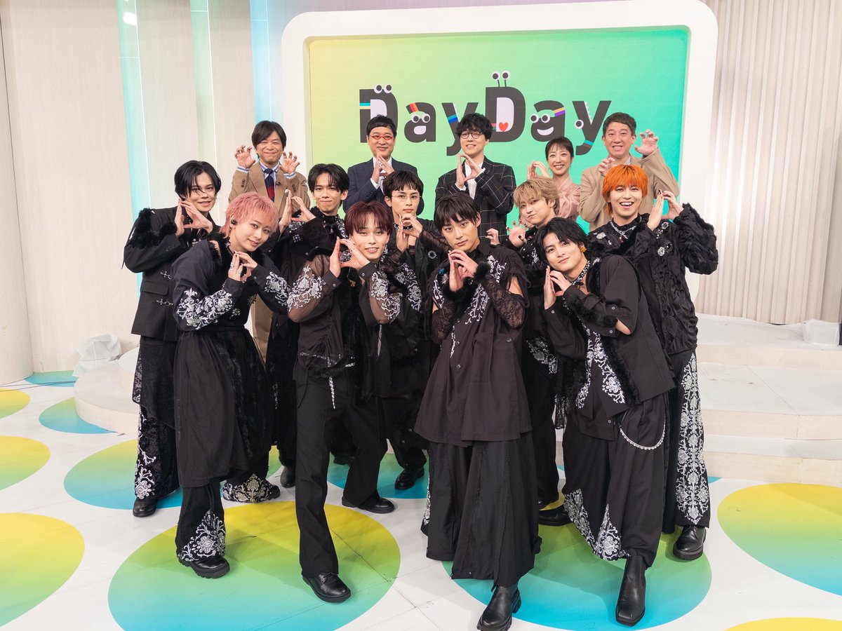 DayDay - Search / X