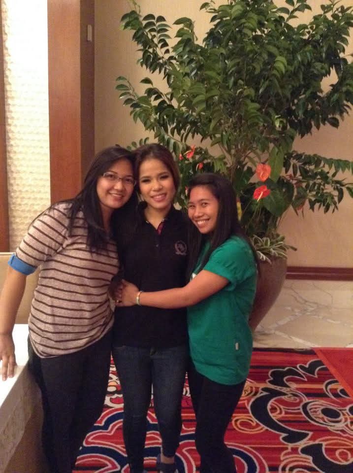 GerlyMaquiling's tweet photo. Naalala ko lang to year 2014 magkasama si Klarisse at Jessica Sanchez sa isang concert  sa Solaire🙂🥲kase nga nanood kami nun😘

#Naisharekolang😄 https://t.co/pOgVgXJmL8
