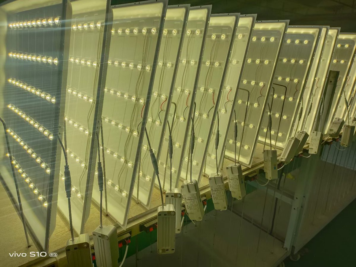 Fenixledlight's tweet image. 595*595*30mm IP20 non-waterproof recessed installed back-lit led led panel light
42W 5040lm 90Ra 120° AC200-240V input PHILIPS LED Driver, 5years warranty
EXW Price 7.2USD/PCS 

fenix@litestarled.com

#ledpanellight
#backlitledpanellight
#recessedledpanellight
#litestarled.com