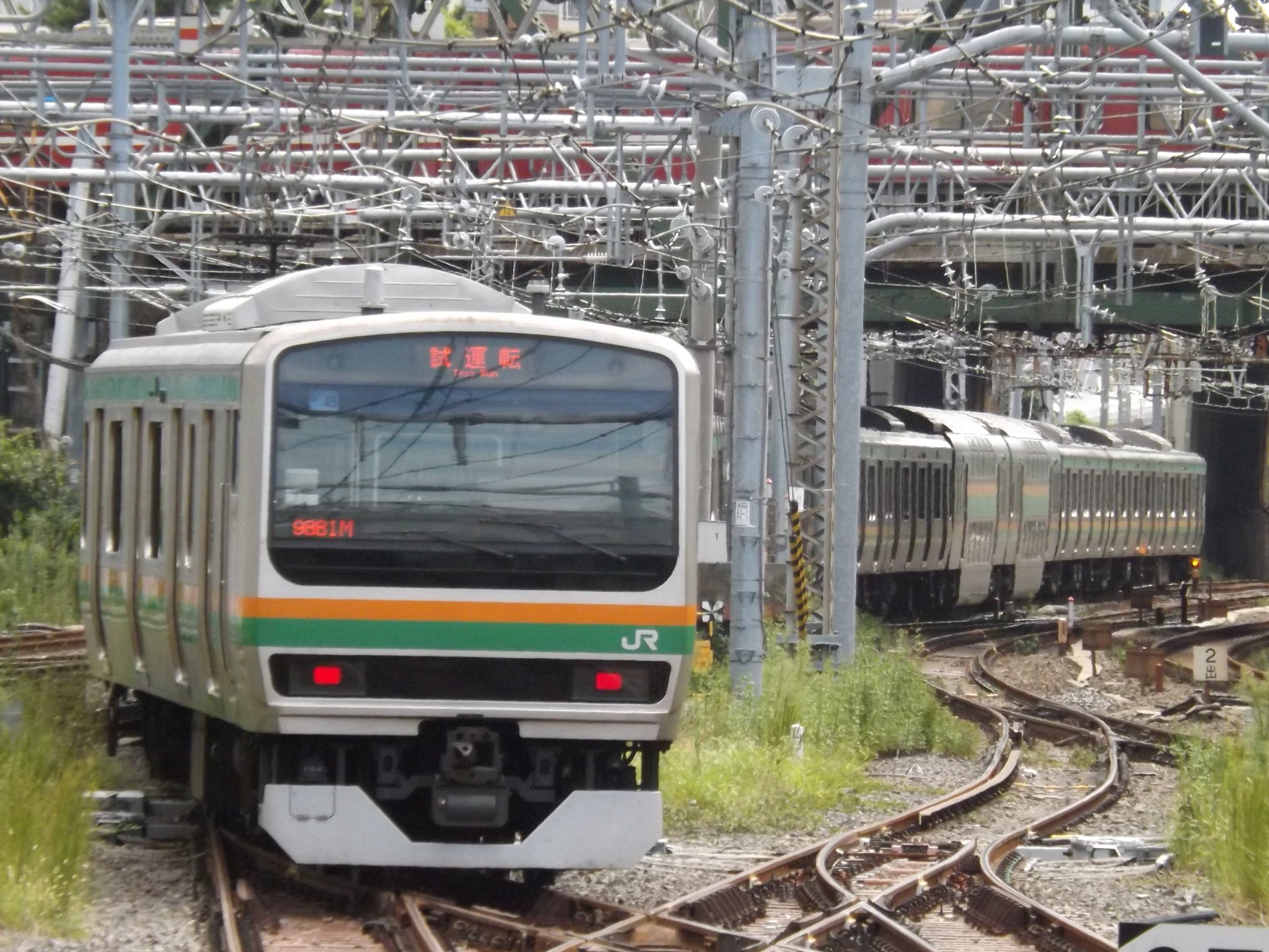 E233系東海道線 HD) 東海道本線を快走!! E233系3000番台一般形電車(近郊タイプ