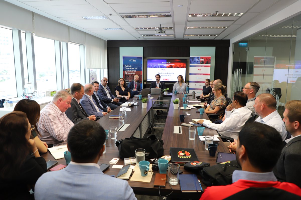 britchamsg's tweet photo. The Chamber’s Trade Services hosted a #TradeMission with the @Glasgow_Chamber for 8 Scottish companies who met with potential partners, attended key events, and learnt the benefits of doing #business in the #ASEAN region! Proud to strengthen ties between Singapore and Glasgow! https://t.co/wSCGuldn9q