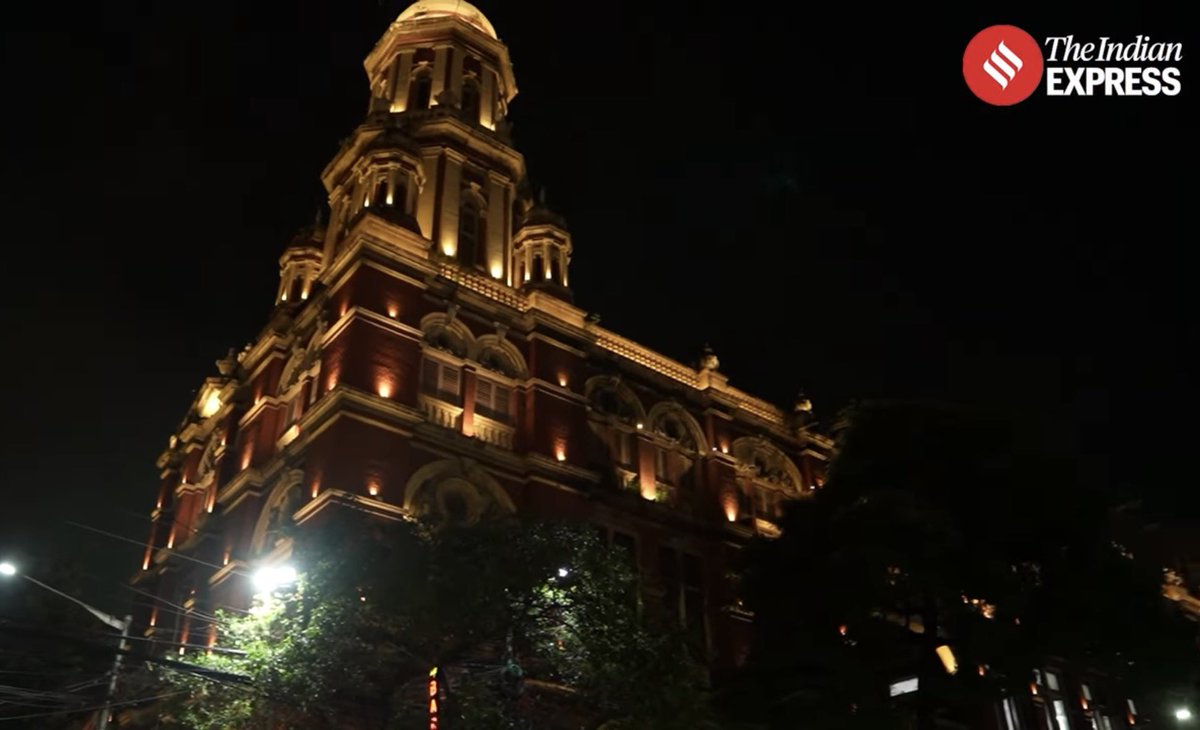 The Kolkata Restorers, a citizen-led movement, has illuminated 93 historic façades within two years as part of the Calcutta Illumination Project. Great work! 😍

Watch: youtu.be/RjkY9mADgMg