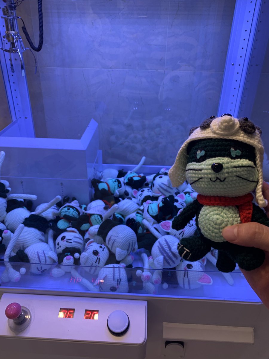 I got a cat
<a href="/ottionhl/">Odd Otties</a>