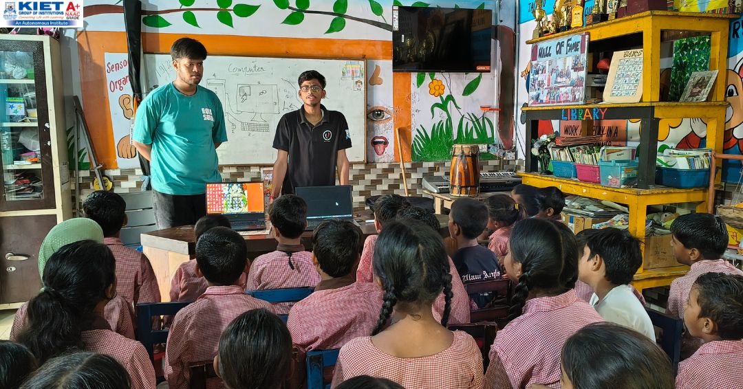 Kiet_edu's tweet image. 🌱 𝐓𝐄𝐀𝐌 𝐔𝐃𝐃𝐄𝐒𝐇𝐇𝐘𝐀 introduced young learners of Govt. School, 𝐑𝐚𝐯𝐥𝐢 to the basics of computers — sowing seeds of a brighter tomorrow. 💻✨
#Education #Future #ComputerLearning #MakeADifference #KIET #UDDESHHYA