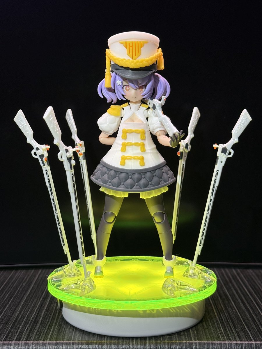 AlmeidaRXch's tweet photo. 巴マミ親衛隊　近衞マオ

って設定で感じで素組み記念撮影
やっぱ金髪にしたいけど、黒マオからそのまま流用できそう

鯉印さんの素晴らしいパーツを使用しています

#メガミデバイス
#PUNI☆MOFU https://t.co/tN5dzJzegt