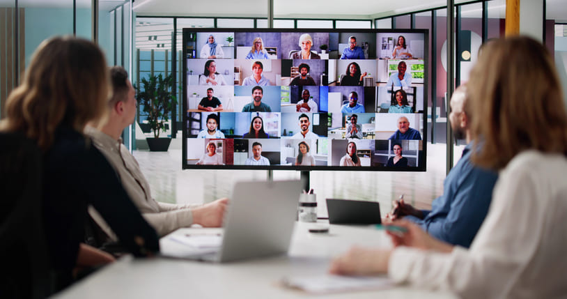 ResurgentAV's tweet image. Building great software doesn&apos;t need a physical office anymore. Here&apos;s how remote dev teams are thriving in the digital age!

bit.ly/3RkTFPQ

#RemoteDevelopment #DigitalTransformation #FutureOfWork