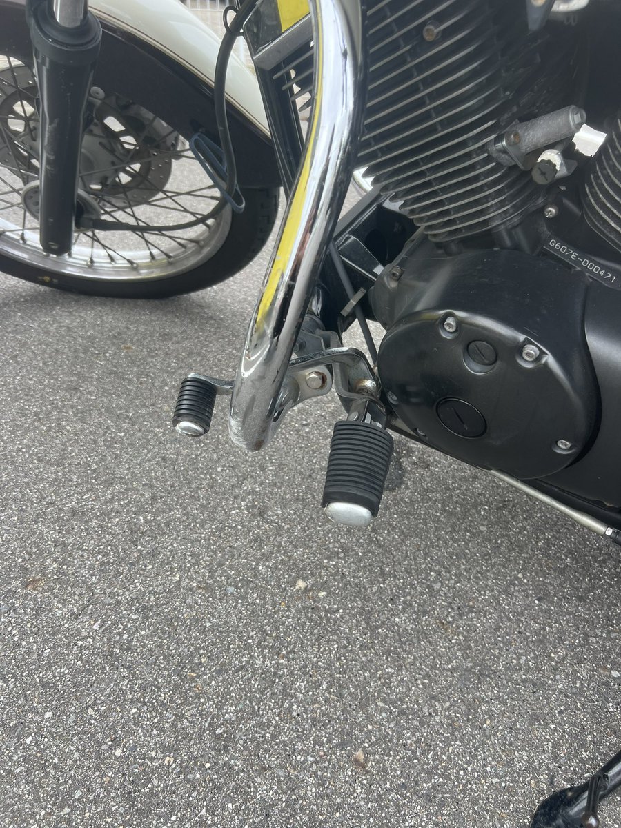 エンジンガード外さないでよかった