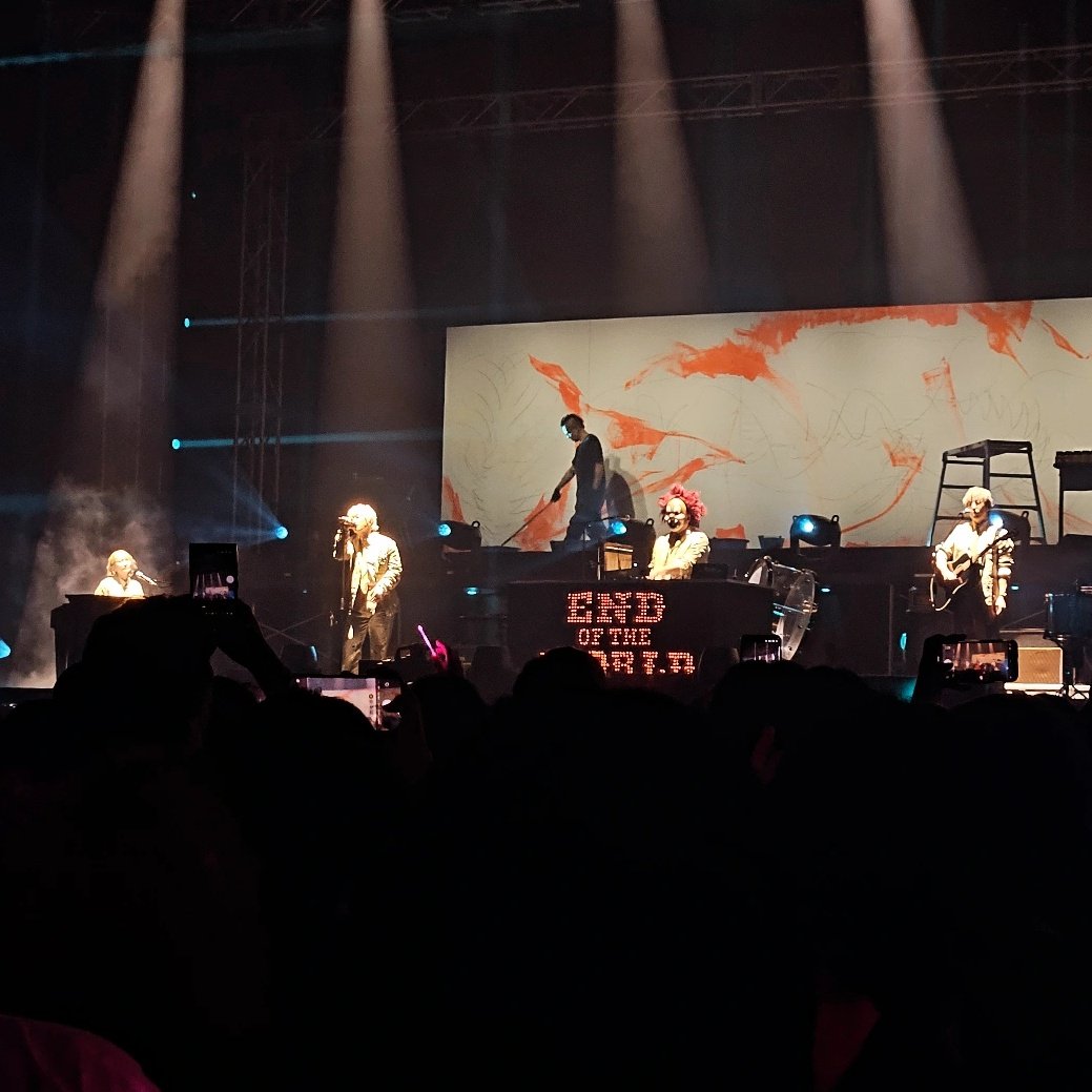 RAINA_S2's tweet photo. 얼마 전에 세카오와 보고 왔움,,,
너무너무행복했움 https://t.co/yKf3KgEhi9