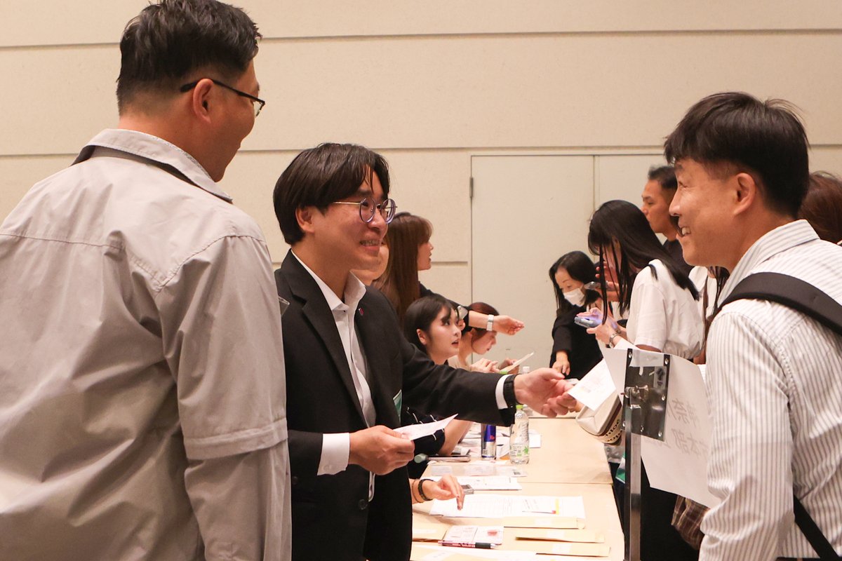 fusenta67411's tweet photo. 日韓国交正常化60周年記念「韓日ミュージックショー NKMS」
たくさんのご来場、ありがとうございました！

9月22日、横浜みなとみらい・パシフィコ横浜国立大ホールにて開催された本公演は、満員の客席とともに大成功のうちに終了しました。

日韓の人気アーティストたちによる熱いステージ、そして国境を越えたコラボレーションで会場は感動と興奮に包まれました🎶✨

これからも音楽と文化を通じて、国籍や世代を超えた友情と交流を広げていきます。

#NKMS #日韓国交正常化60周年 #横浜 #パシフィコ横浜 #音楽イベント #文化交流