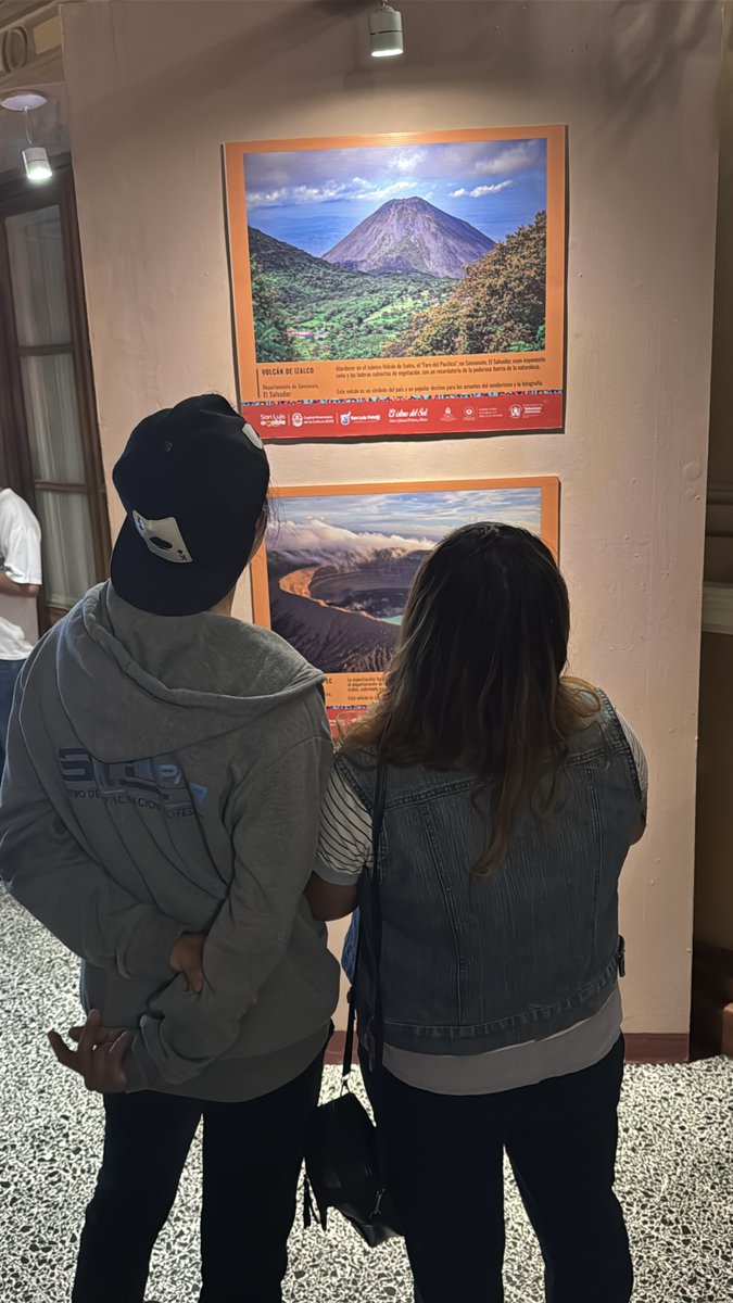 hurtadosv's tweet photo. El Consulado General de El Salvador, país invitado por el H. Ayuntamiento de SLP, participa en la exposición fotográfica "El Istmo del Sol: Postales de Guatemala, El Salvador y Honduras", en el marco de la celebración de San Luis Potosí Capital Americana de la Cultura 2025. https://t.co/3jroleiR1B