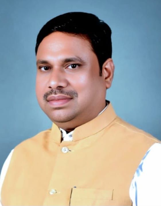 भारतीय जनता पार्टी के प्रदेश उपाध्यक्ष एवं डोंगरगढ़ के पूर्व विधायक  श्री रामजी भारती जी आपको जन्मदिवस की हार्दिक बधाई व शुभकामनाएं।*
 *मां बम्लेश्वरी देवी की कृपा आपके ऊपर सदैव बनी रहें ,आप स्वस्थ रहें मस्त रहे यही माता रानी से प्रार्थना करता हूं।