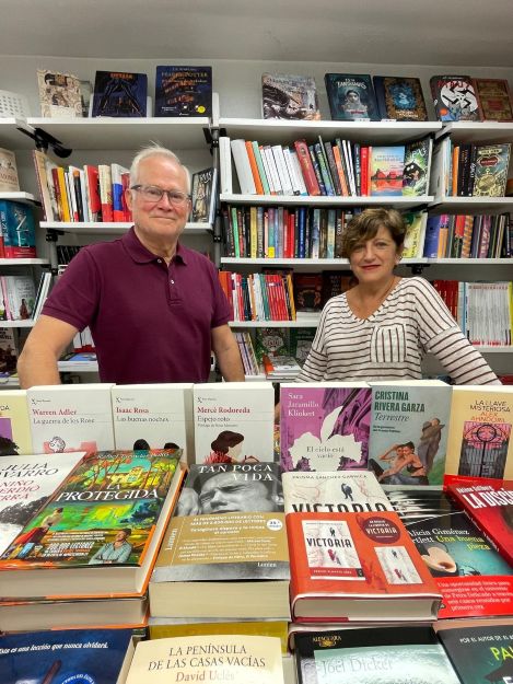 Pilar Verdú de Librería Plumier en Ibi. Libros para dentro, libros para fuera. Seleccionar, aconsejar, vender…

lasaiblog.wordpress.com/2025/09/25/pil…

#proyectosconalma #libreriaPlumier #Ibi #libreria