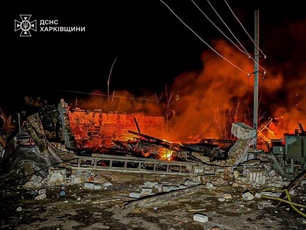 A 59 year old man has been killed by Russia's latest attack on Kharkiv region.

Drones hit a "communal enterprise" in the village of Prykolotne, about 20km from the border with Russia.

Firefighters tackled the huge blaze.
#RussiaIsATerroristState