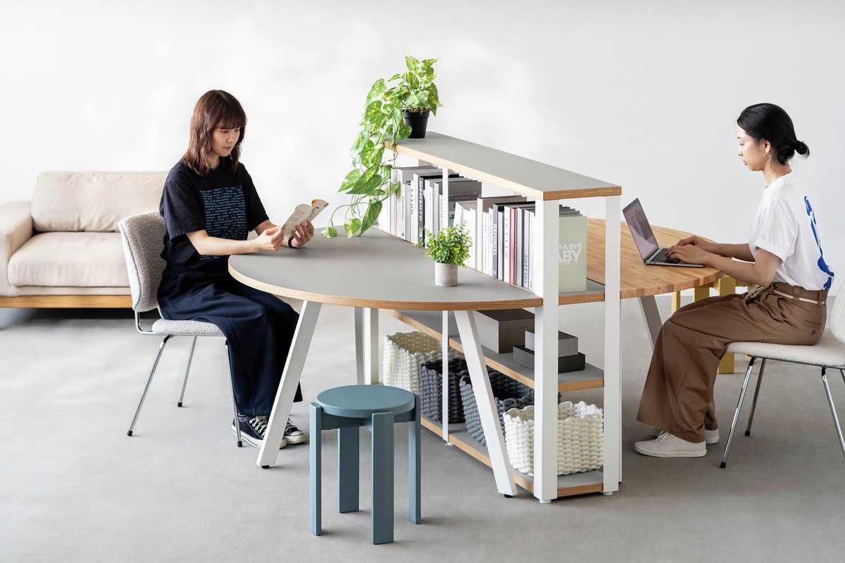 【mikunico】かなでもの KANADEMONO かなでもの【新品未使用】テーブル お洒落なアッシュグレー。KANADEMONO