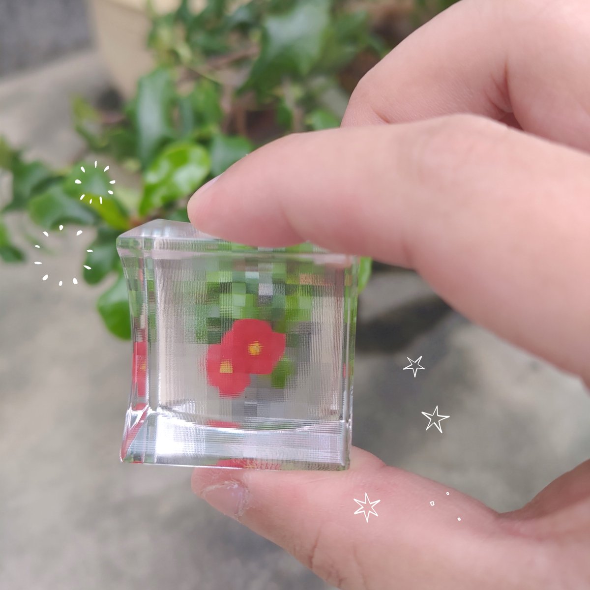 Pinkyii996's tweet photo. Thank you to @pixeluxe88 for this beautiful gift! 🌸
It turns my surroundings into pixels, and it’s honestly so magical ✨
Thank you so much!! Please check out their amazing creations too
#pixeluxe #pixelcarystal https://t.co/Dubzzd0SwR