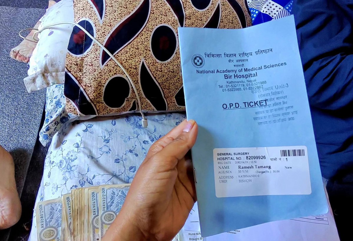 ashika71's tweet image. 2082/04/19 गते कुन चाहिँ जेन्जी को आन्दोलन भो नेपाल मा ??दुख आफ्नो आफ्नो होला तर कृपया नक्कली जेन्जी बनी वास्तविक पीडित ले राहत पाउन गाह्रो हुन्छ 😐️