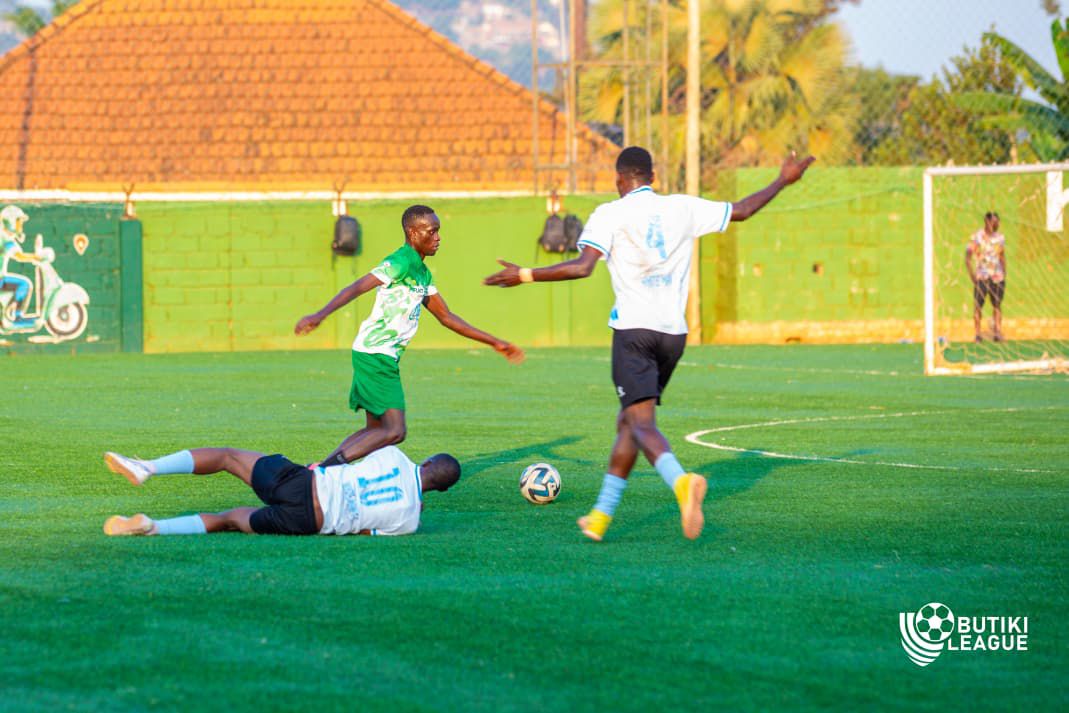 Twala embuzi elye omudo...😂
This and more at the <a href="/Butiki_League/">Butiki League</a> ku <a href="/yesarenasports/">YES Center Sports Arena - Spirituality & Sports</a> on the 27 this Saturday...