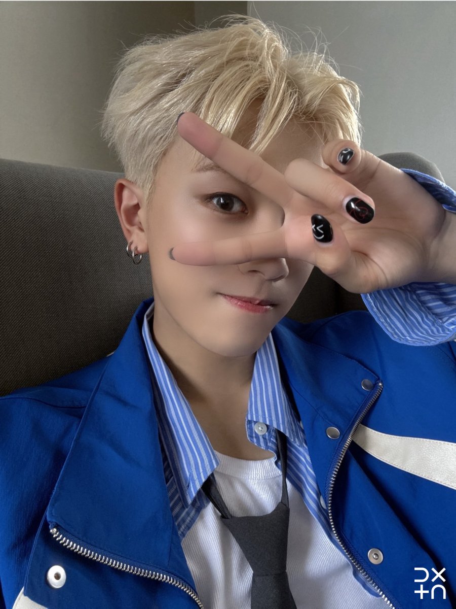 official_DXTEEN's tweet image. [💫]
DXTEEN OFFICIAL FANCLUB 更新情報

『けんけんDiary』が更新されました！

🖋両片想いリリース！！

詳しくはFCコンテンツ『BLOG』をご覧ください！
dxteen.com/blog/list/5/0/

#DXTEEN #DXTN #平本健 #けんけんDiary