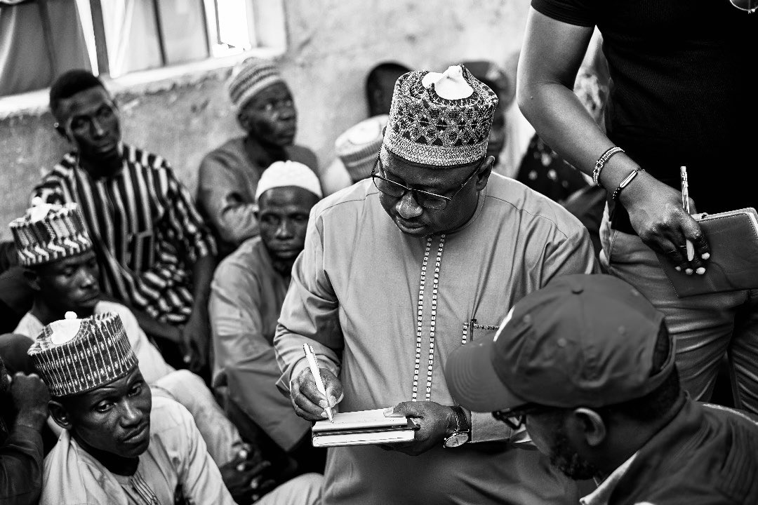 lcbc_cblt's tweet image. “I felt like I was still in exile.” — Mohammed Mu’azu, once rejected, now embraced through peace dialogues. The ex-combatant&apos;s journey from stigma to acceptance shows how community dialogue heals. 🙏 With support from 🇩🇪,🇬🇧,🇸🇪&amp;amp; @UNPeacebuilding @UNDPAfrica @LCBC 
#PBF #LakeChad…