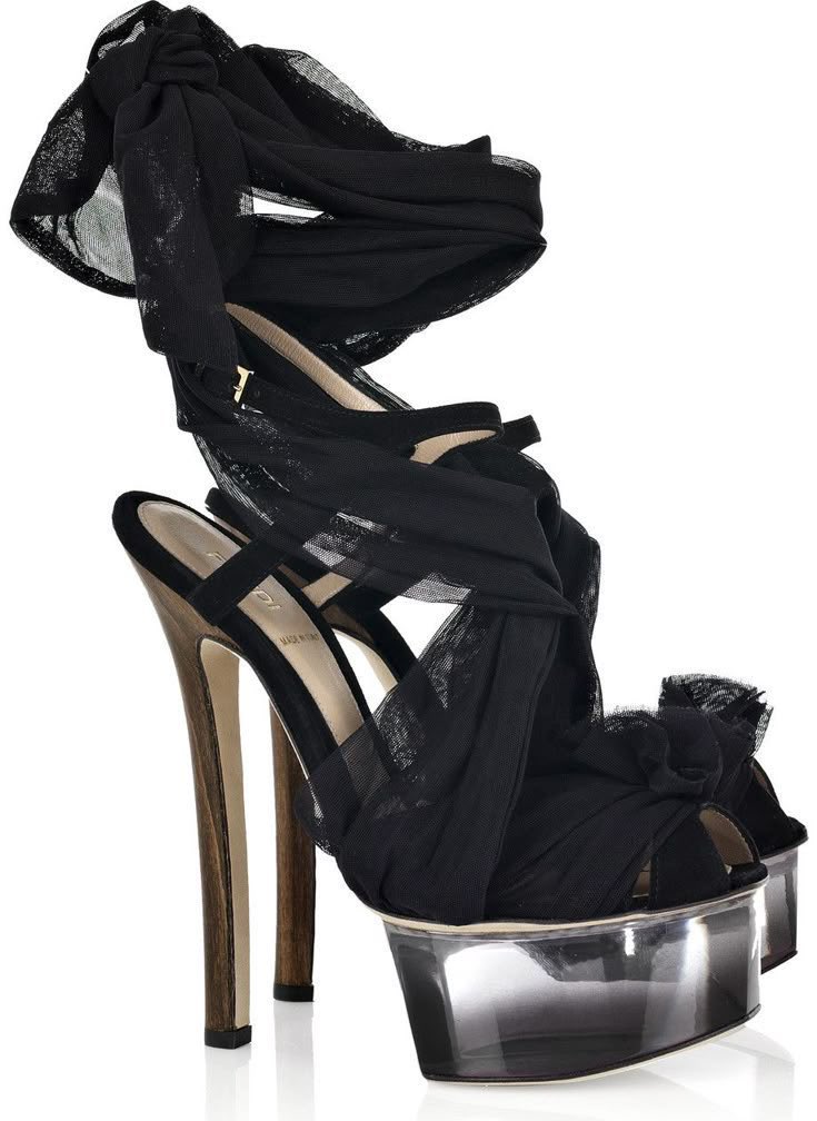 THEFILLEMUSE's tweet image. fendi ss2010 “cinderella” lucite platform heels